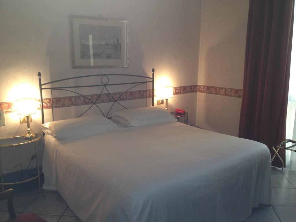 Bypillow Goldoni Florence Exterior photo